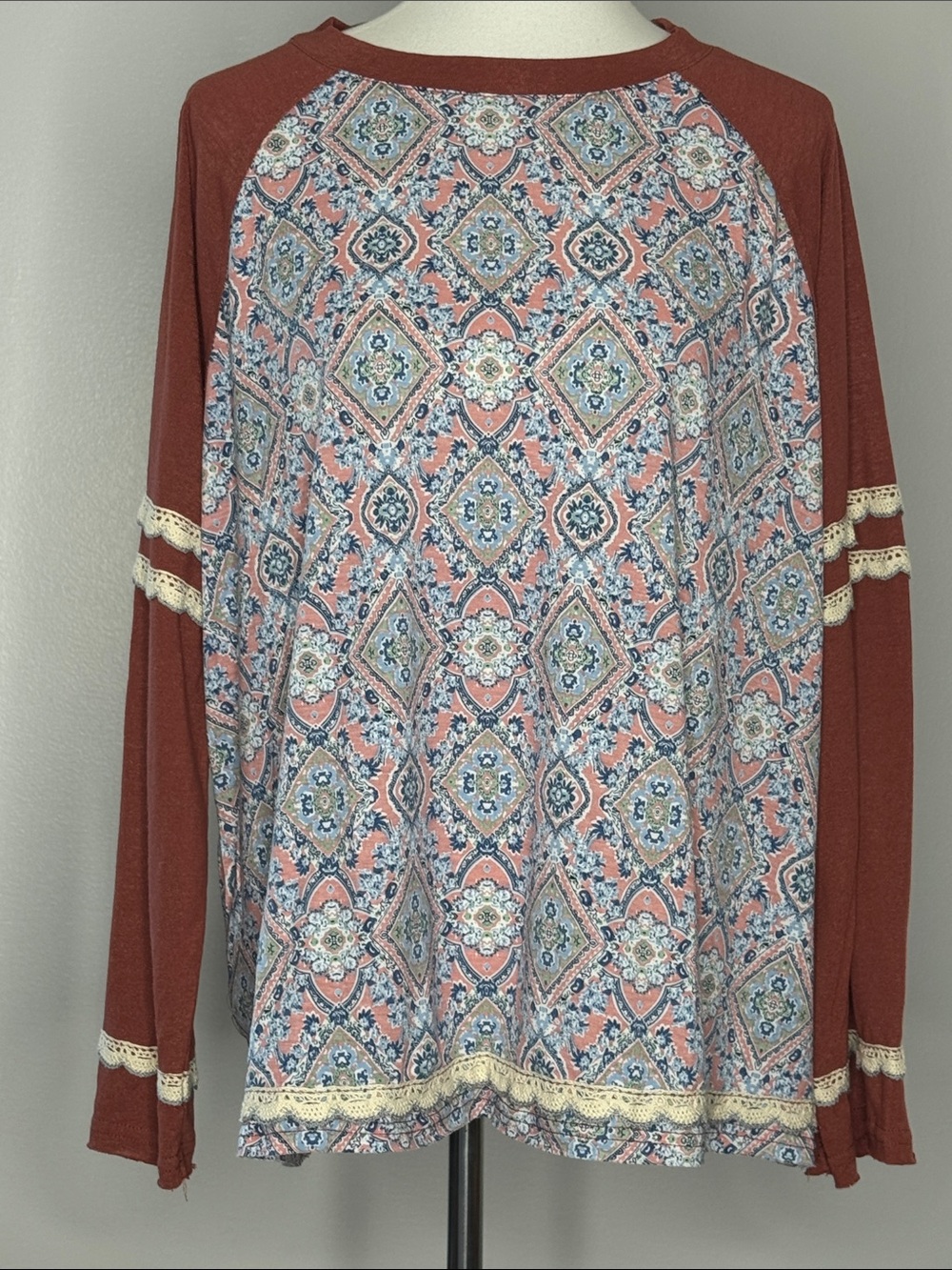 POL Pink Patterned Raglan Long-Sleeve Top with Rust Sleeves